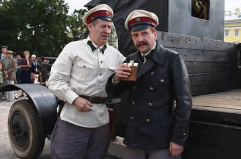программа А2: Подкидыш Дело антисемитов