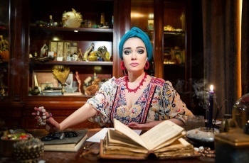 Порча-Корыстный-треугольник