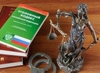 Приговор-Чудовища-в-юбках