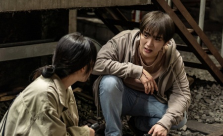 кадр из фильма Призрачная станция