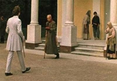 кадр из фильма Прощание с Петербургом