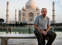 программа РазТВ: Простак за границей