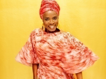 Queen-Kidjo,-le-rythme-absolu
