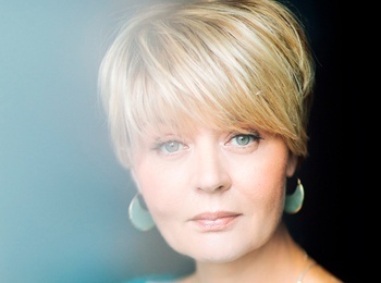 Сама-Меньшова-Оксана-Домнина