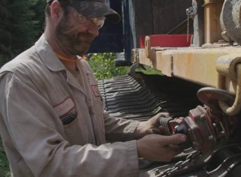 Служба-спасения-Аляски-Франкедозер