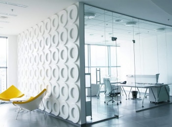 программа Мужской: Современное строительство Выбор мебели для детской комнаты, декорирование клинкерной плиткой и фресковыми обоями