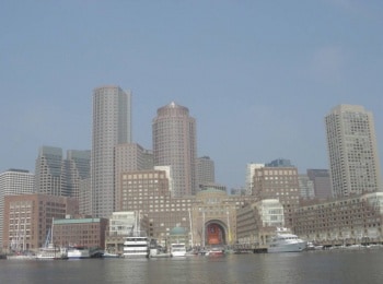 Суперсооружения-Дом-из-пластиковых-бутылок