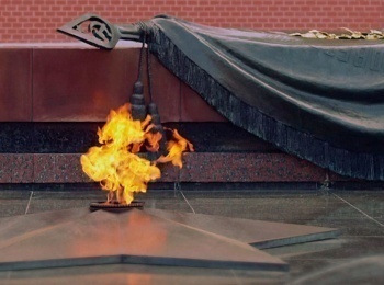 программа Продвижение: Светлой памяти павших в борьбе против фашизма Минута молчания 2022