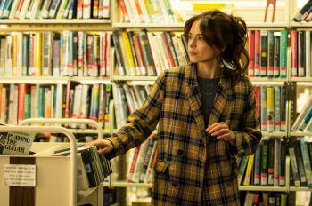 программа Amedia Premium: Убийство в маленьком городке 2 серия