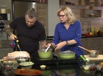 программа Кухня ТВ: Вкус праздника Кулебяка с красной рыбой Рыба, запеченная в соли