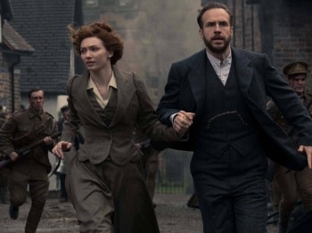 программа FOX: Война миров 1 серия