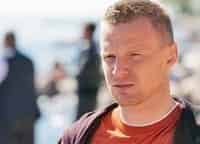 Вся-жизнь-в-перчатках-Продолжение-следует