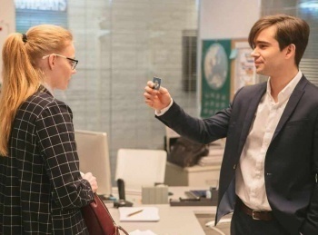 программа Кинозал 1: Вы все меня бесите 8 серия