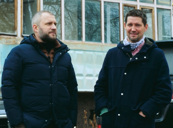 программа Авто Плюс: Выбор есть! Porsche Panamera 4S и Exlantix ES