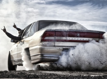 программа Авто Плюс: Выбор есть! Toyota Land Cruiser 200 и Kia Mohave