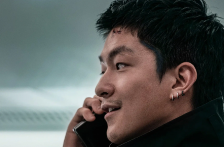 кадр из фильма Высокое напряжение