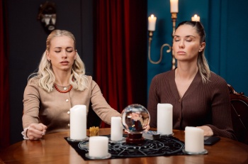 программа СТС: Химкинские ведьмы 1 серия