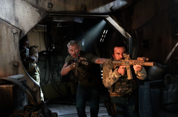 программа Кинопремьера: Хищник: Миссия Осирис