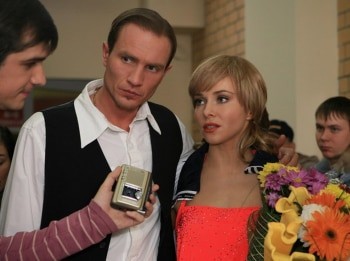 программа Star Family: Жаркий лед 1 серия