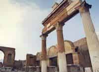 Жизнь-и-смерть-в-Помпеях