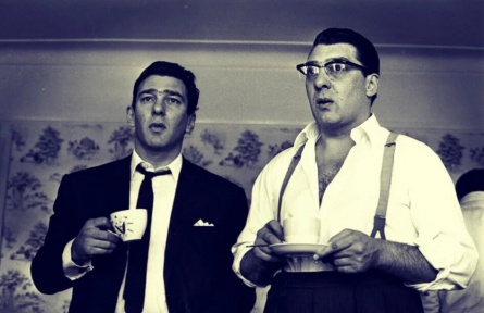 Легендарные братья Крэй: 10 удивительных фактов, раскрытых в фильме кадры