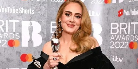 Адель стала триумфатором Billboard Music Awards кадры