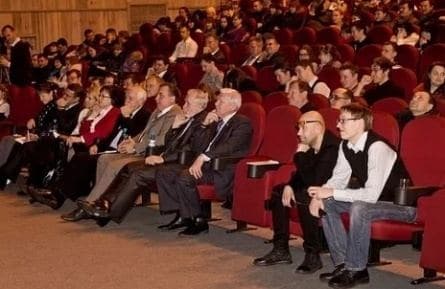 Агентства кадры