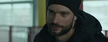 Акробат кадры