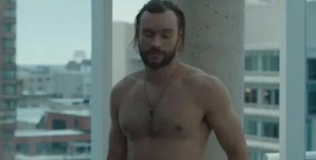 Акробат кадры