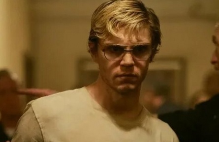 Реальные маньяки на экране: актеры, которые воссоздали их жуткую сущность кадры