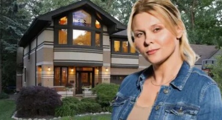 Жизнь Яны Трояновой: борьба с недолюбленностью, потерями и разводом в 48 лет кадры