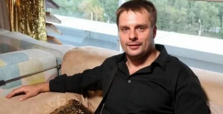 Александр Носик сделал операцию перед свадьбой кадры