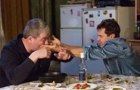 Александр Робак снимается в сериале Шулер кадры