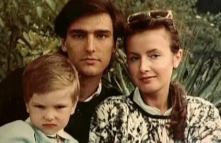 Вечная любовь: история Андрея Державина, который прожил всю жизнь с одной женщиной и воспитал двух прекрасных детей кадры