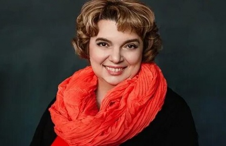 Анна Берсенева завершила трилогию кадры