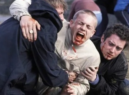 Атака хулиганов кадры