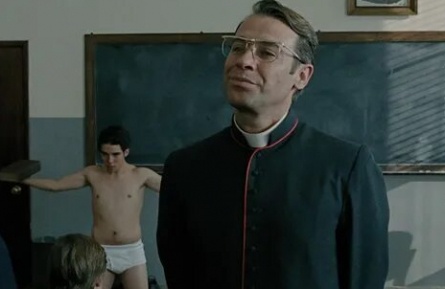 Безупречное послушание кадры