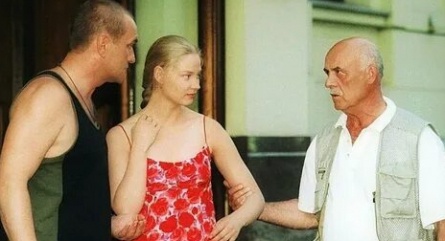 Благословите женщину кадры Благословите женщину кадры