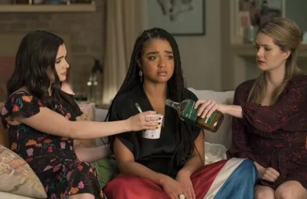 Большие буквы кадры