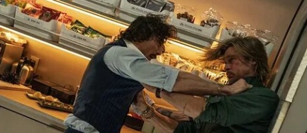Брэд Питт поднимает детей с постели при помощи Кока-колы кадры
