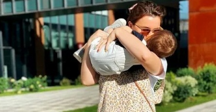 Брухунова обрушилась на фанатов кадры Брухунова обрушилась на фанатов кадры