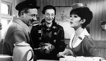 Carry on Cabby кадры