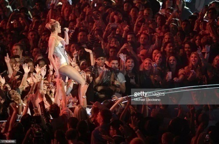 Церемония вручения премии MTV Video Music Awards 2007 кадры