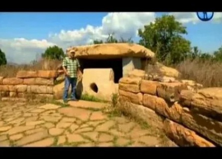 Чудеса России Кавказские дольмены кадры