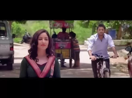Courier Boy Kalyan кадры Courier Boy Kalyan кадры