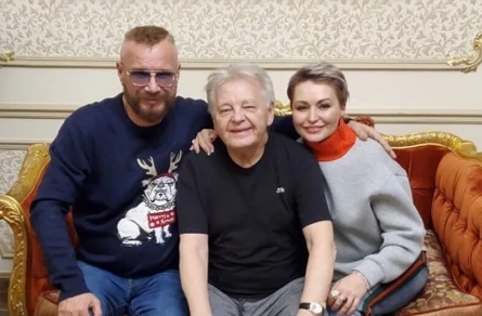 Фото детей Юрия Антонова: узнайте, как выросли дети легендарного певца кадры Фото детей Юрия Антонова: узнайте, как выросли дети легендарного певца кадры
