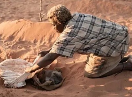 Искусство выживания: Детский труд и отсутствие отца в Индии - как детство превращается в битву за выживание кадры