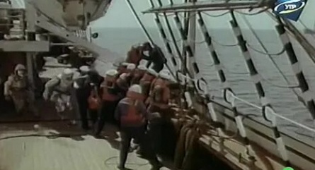 Девушка и море кадры Девушка и море кадры