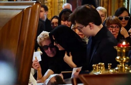 От врожденной слепоты к музыкальному успеху: история Дианы Гурцкой о борьбе, любви и семье кадры