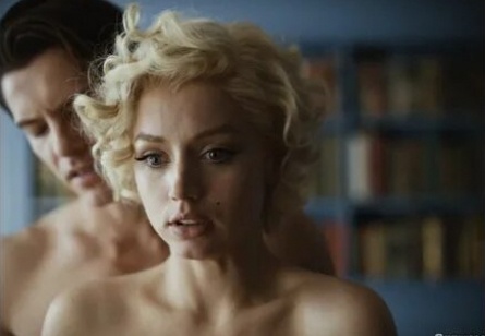 Dirty Blondes 2 кадры Dirty Blondes 2 кадры